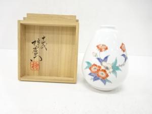 人間国宝　十四代　酒井田柿右衛門造　錦　苺花文　一輪生